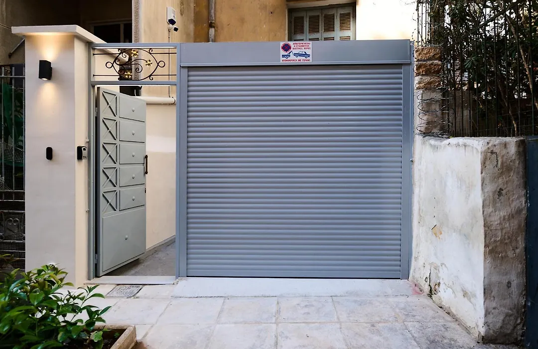 Panos City Apartment - Private Parking For Motorcycles-1